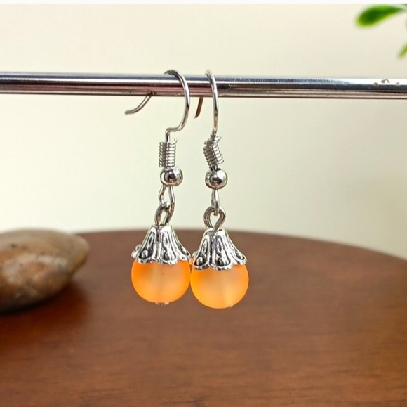 NWT Adorable Orange Matte Glass Bead Silver Stainless Steel Earrings! - Picture 1 of 4